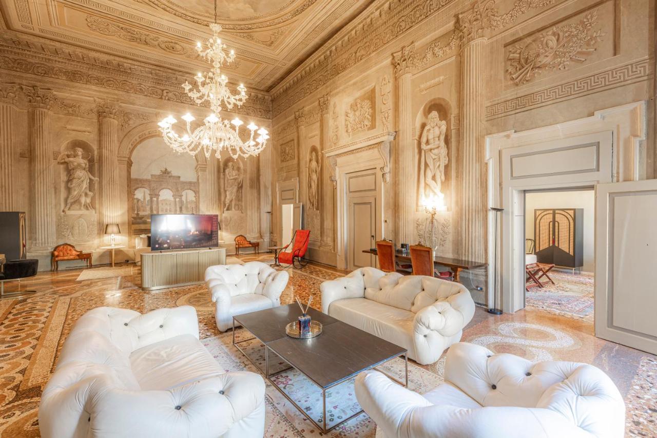 Corte Realdi - Palazzo Camozzini Verona Kültér fotó